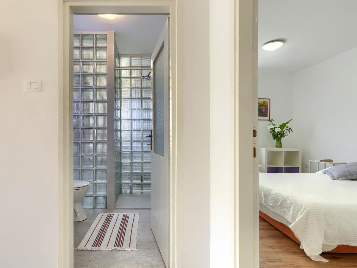 Apartment Laura By Interhome Пула Экстерьер фото